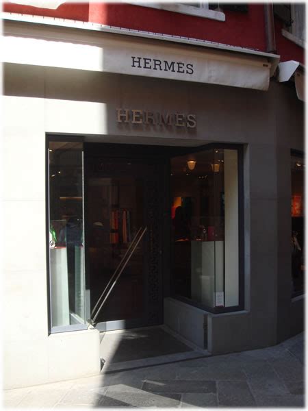 hermes in italy.